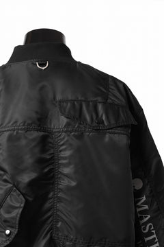 画像をギャラリービューアに読み込む, mastermind WORLD x ALPHA INDUSTRIES RIVERSIBLE MA-1 JACKET - CRAZY PANELED (BLACK)