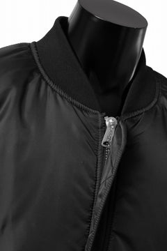 画像をギャラリービューアに読み込む, mastermind WORLD x ALPHA INDUSTRIES RIVERSIBLE MA-1 JACKET - CRAZY PANELED (BLACK)