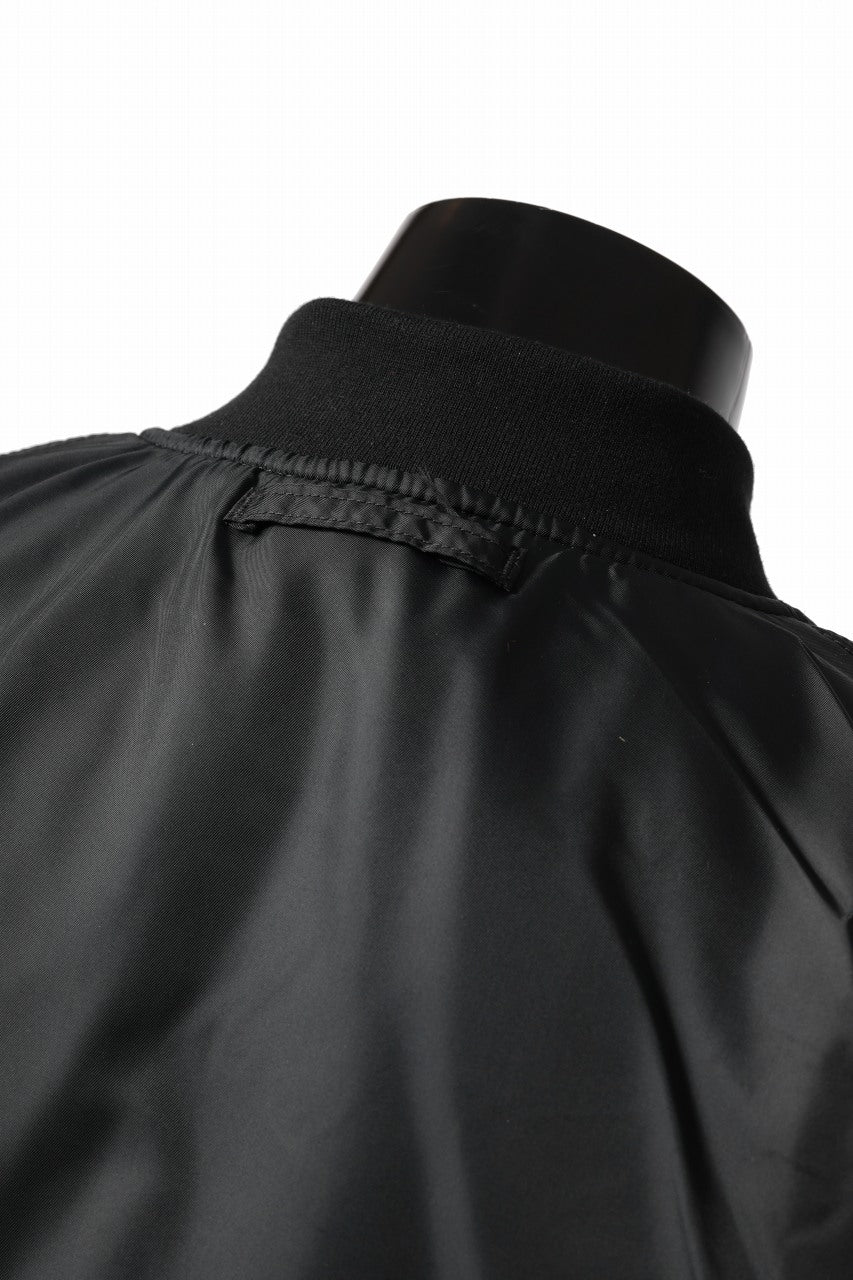 画像をギャラリービューアに読み込む, mastermind WORLD x ALPHA INDUSTRIES RIVERSIBLE MA-1 JACKET - CRAZY PANELED (BLACK)