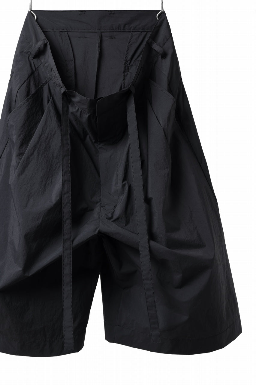 画像をギャラリービューアに読み込む, D-VEC WIDE FLARED SHORTS / W WATER REPELLENT NYLON TAFFETA (NIGHT SEA BLACK)