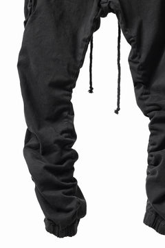 画像をギャラリービューアに読み込む, daub DYEING EASY CARGO GATHER PANTS / STRETCH TWILL COTTON (BLACK)