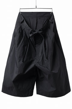 画像をギャラリービューアに読み込む, D-VEC WIDE FLARED SHORTS / W WATER REPELLENT NYLON TAFFETA (NIGHT SEA BLACK)