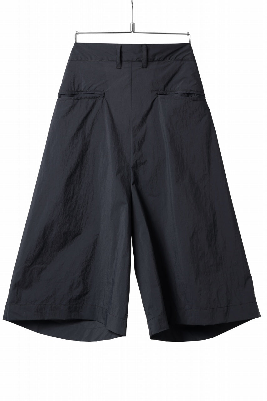画像をギャラリービューアに読み込む, D-VEC WIDE FLARED SHORTS / W WATER REPELLENT NYLON TAFFETA (NIGHT SEA BLACK)