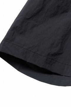 画像をギャラリービューアに読み込む, D-VEC WIDE FLARED SHORTS / W WATER REPELLENT NYLON TAFFETA (NIGHT SEA BLACK)