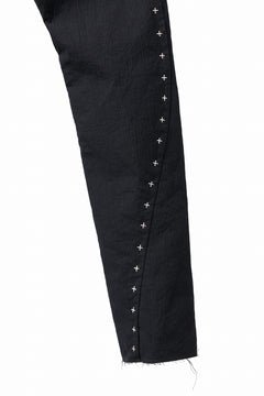 画像をギャラリービューアに読み込む, m.a+ 3 pocket silver cross studds tight pants / P1CM/S/CM4 (BLACK)