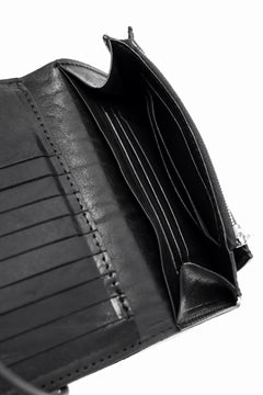 Load image into Gallery viewer, ISAMU KATAYAMA BACKLASH TRI-FOLD SHORT WALLET / ITALY DOUBLE SHOULDER (BLACK)