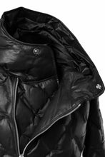 画像をギャラリービューアに読み込む, ISAMU KATAYAMA BACKLASH HOODED DOWN JACKET / LUXURY STEER + POLISH WHITE GOOSE (BLACK)