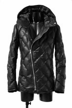 画像をギャラリービューアに読み込む, ISAMU KATAYAMA BACKLASH HOODED DOWN JACKET / LUXURY STEER + POLISH WHITE GOOSE (BLACK)