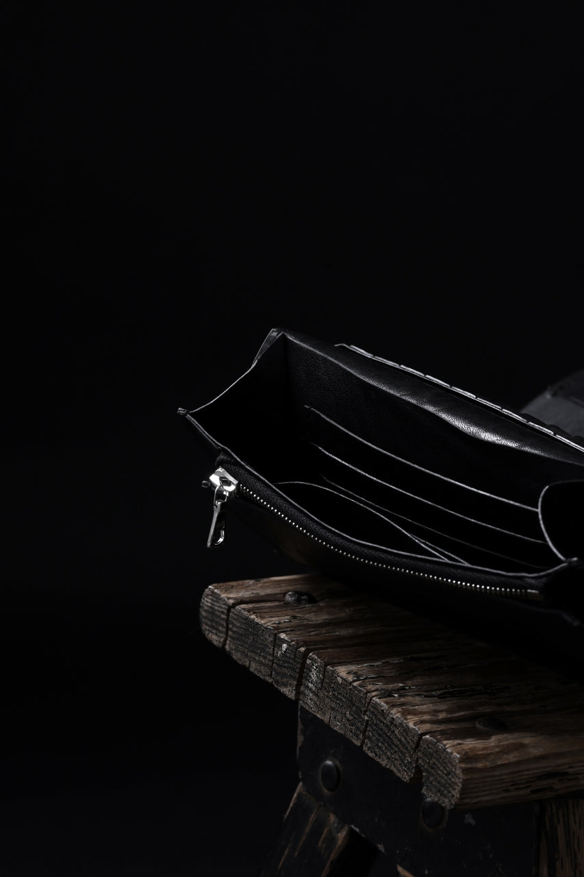 Load image into Gallery viewer, ISAMU KATAYAMA BACKLASH TRI-FOLD SHORT WALLET / ITALY DOUBLE SHOULDER (BLACK)