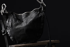 Load image into Gallery viewer, ISAMU KATAYAMA BACKLASH 2WAY BAM FLAP BAG / ITALY SHOULDER OBJECT DYED (BLACK)