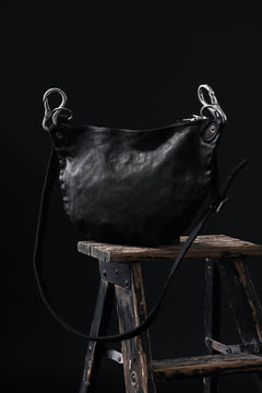 Load image into Gallery viewer, ISAMU KATAYAMA BACKLASH 2WAY BAM FLAP BAG / ITALY SHOULDER OBJECT DYED (BLACK)