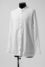 Load image into Gallery viewer, daub STRIPE LONG SHIRT / WASHED SOFT TWILL (WHITE)