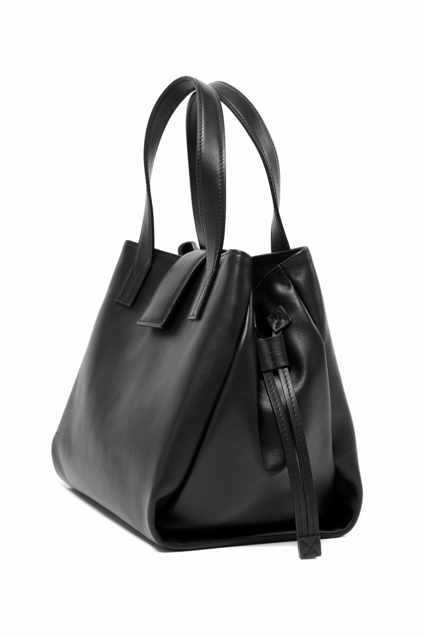 discord Yohji Yamamoto Gusset Diaphragm Tote Bag (M) / Smooth Cow Leather (BLACK)