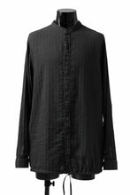 Load image into Gallery viewer, daub STRIPE LONG SHIRT / DYED SOFT TWILL (BLACK)