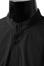 Load image into Gallery viewer, daub LONG SLEEVE SHIRT / DYED COTTON BROAD (BLACK)