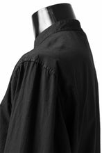Load image into Gallery viewer, daub LONG SLEEVE SHIRT / DYED COTTON BROAD (BLACK)