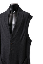 画像をギャラリービューアに読み込む, SOSNOVSKA ASYMMETRICAL WAISTCOAT (GREY)