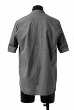 Load image into Gallery viewer, daub SHORT SLEEVE SHIRT / COLD DYED ORGANIC COTTON (GREY)