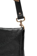 画像をギャラリービューアに読み込む, ierib exclusive Folded Clutch Bag with Shoulder Strap / FVT Oiled Horse (BLACK)