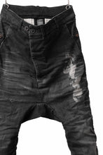 画像をギャラリービューアに読み込む, BORIS BIDJAN SABERI DROP CROTCH SLIM PANTS / STONE WASHED &amp; USED EFFECT &amp; BODY MOLDED &quot;P23-F1603K&quot; (BLACK DENIM)