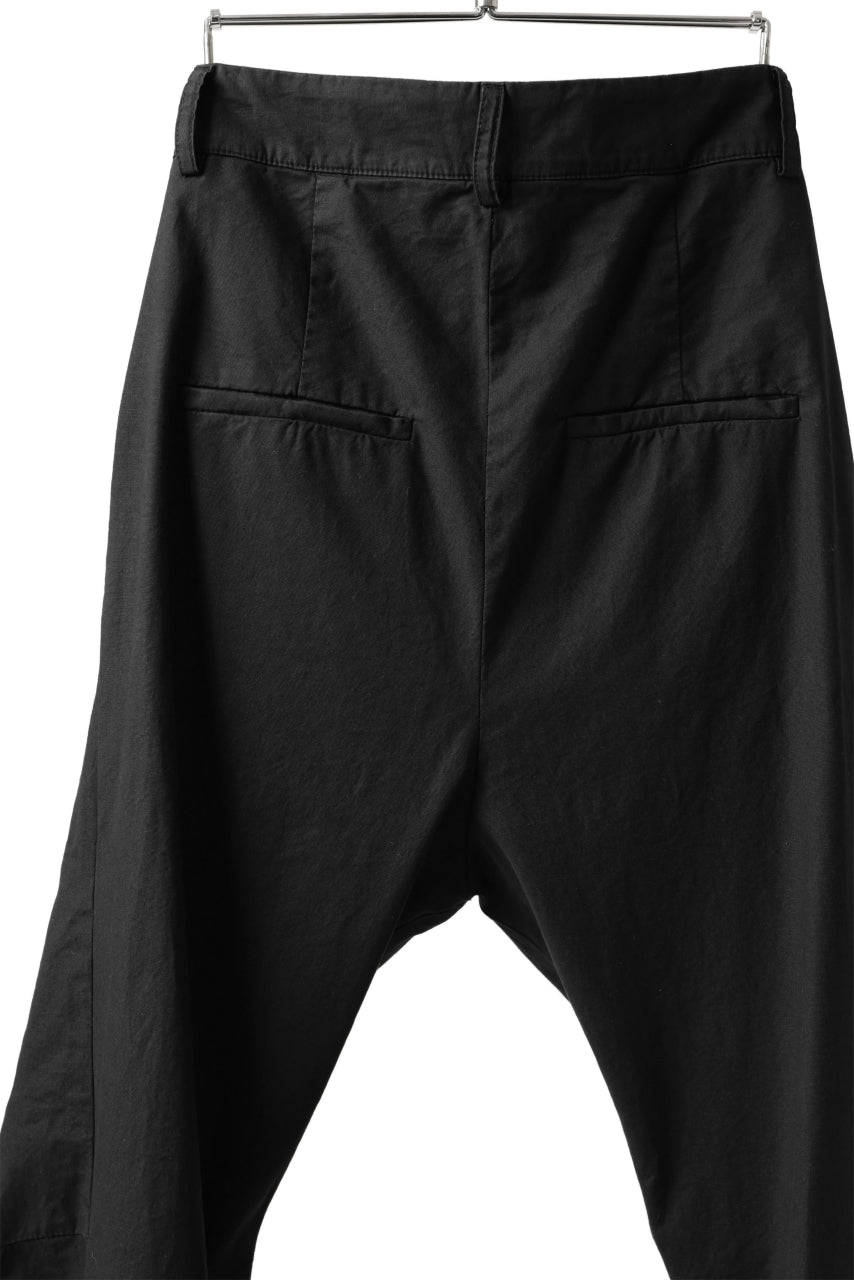 Load image into Gallery viewer, daub CENTRAL SEAM BUTTONS CLOSURE PANTS / DYED STRETCH SOFT COTTON (BLACK)