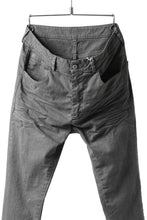 画像をギャラリービューアに読み込む, daub DYEING ERGONOMIC SLIM PANTS / L.TWILL (GREY)