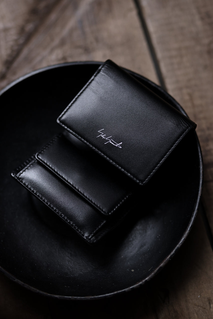 画像をギャラリービューアに読み込む, discord Yohji Yamamoto Tri Folded Compact Wallet / Smooth Cow Skin Leather (BLACK)