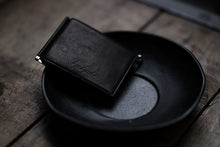 画像をギャラリービューアに読み込む, discord Yohji Yamamoto Money Clip Wallet / Shrink Cow Skin Leather (BLACK)