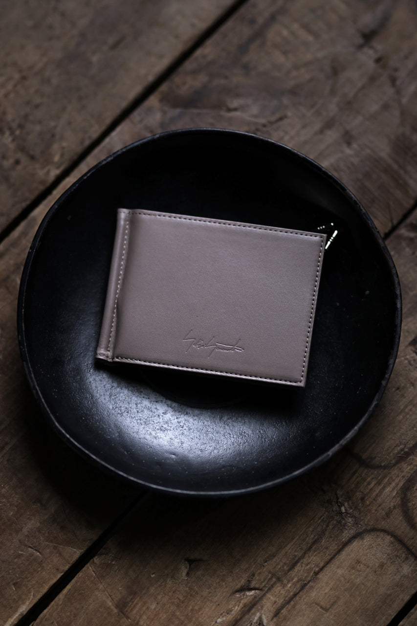 画像をギャラリービューアに読み込む, discord Yohji Yamamoto Money Clip Wallet / Soft Cow Skin Leather (BEIGE)