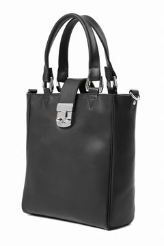 Load image into Gallery viewer, ISAMU KATAYAMA BACKLASH 2WAY SHOULDER & TOTE BAG / GUIDI OILED CALF (BLACK)