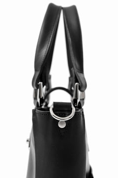 Load image into Gallery viewer, ISAMU KATAYAMA BACKLASH 2WAY SHOULDER & TOTE BAG / GUIDI OILED CALF (BLACK)
