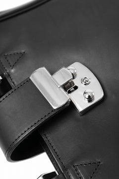 Load image into Gallery viewer, ISAMU KATAYAMA BACKLASH 2WAY SHOULDER & TOTE BAG / GUIDI OILED CALF (BLACK)