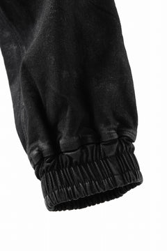 Load image into Gallery viewer, A.F ARTEFACT CARGO SAROUEL SKINNY PANTS / STRETCH COTTON DENIM (BLACK)