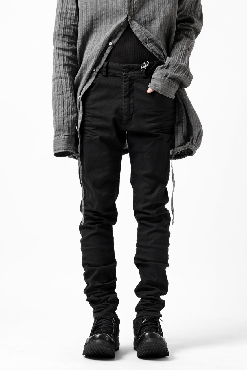 Load image into Gallery viewer, daub ERGONOMIC SKINNY PANTS / DYED LIGHT TWILL (BLACK)