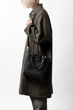 Load image into Gallery viewer, ISAMU KATAYAMA BACKLASH 2WAY SHOULDER & TOTE BAG / GUIDI OILED CALF (BLACK)