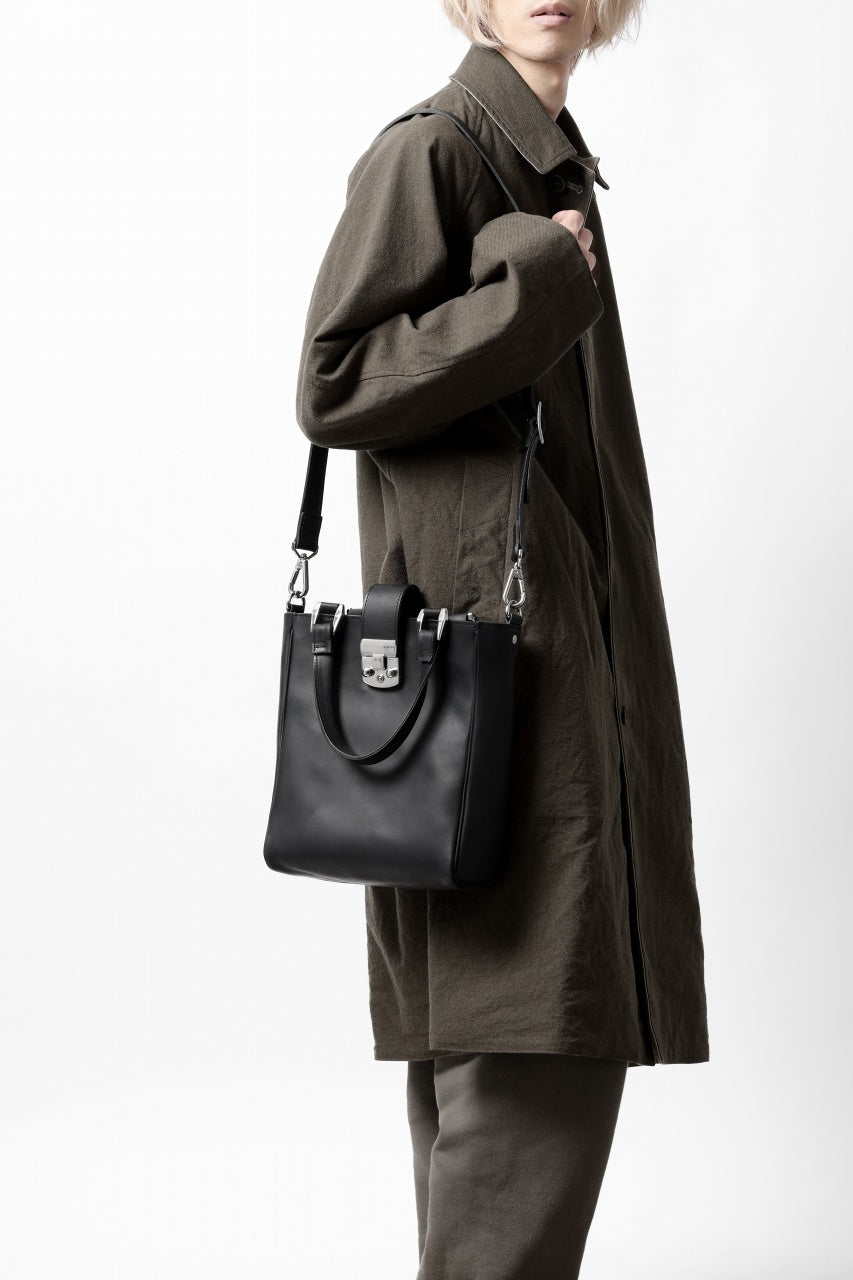 Load image into Gallery viewer, ISAMU KATAYAMA BACKLASH 2WAY SHOULDER & TOTE BAG / GUIDI OILED CALF (BLACK)