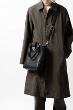Load image into Gallery viewer, ISAMU KATAYAMA BACKLASH 2WAY SHOULDER & TOTE BAG / GUIDI OILED CALF (BLACK)