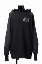 画像をギャラリービューアに読み込む, MASSIMO SABBADIN HOODY wt. HAND DYED VINTAGE DENIM SLEEVE (black)
