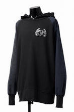 画像をギャラリービューアに読み込む, MASSIMO SABBADIN HOODY wt. HAND DYED VINTAGE DENIM SLEEVE (black)