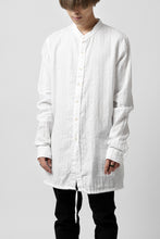 Load image into Gallery viewer, daub STRIPE LONG SHIRT / WASHED SOFT TWILL (WHITE)