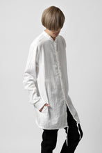 Load image into Gallery viewer, daub STRIPE LONG SHIRT / WASHED SOFT TWILL (WHITE)