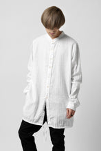 Load image into Gallery viewer, daub STRIPE LONG SHIRT / WASHED SOFT TWILL (WHITE)