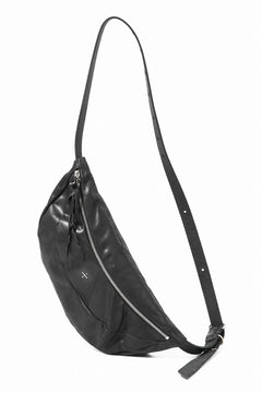 画像をギャラリービューアに読み込む, m.a+ medium slice belt bag / BY202/CUP0,7 (BLACK)