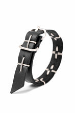 画像をギャラリービューアに読み込む, m.a+ thin silver cross studded wrist band / A-F2BL1/ GR2,0 (BLACK)