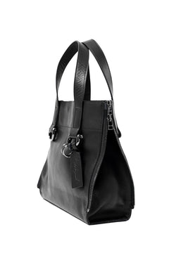 Load image into Gallery viewer, discord Yohji Yamamoto Side Zip Tote Bag S / Soft Shrink Cow Leather (BLACK)