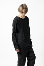 Load image into Gallery viewer, daub RAGLAN STITCH L/S CUTSEWN / DYED COTTON JERSEY (BLACK)