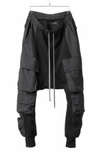 画像をギャラリービューアに読み込む, A.F ARTEFACT MILITARY CARGO SARROUEL PANTS / BOMBER HEAT® + NYLON (BLACK)