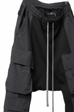 画像をギャラリービューアに読み込む, A.F ARTEFACT MILITARY CARGO SARROUEL PANTS / BOMBER HEAT® + NYLON (BLACK)