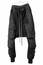 画像をギャラリービューアに読み込む, A.F ARTEFACT MILITARY CARGO SARROUEL PANTS / BOMBER HEAT® + NYLON (BLACK)
