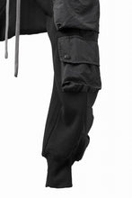 画像をギャラリービューアに読み込む, A.F ARTEFACT MILITARY CARGO SARROUEL PANTS / BOMBER HEAT® + NYLON (BLACK)